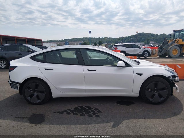 Tesla Model 3 Rear-wheel Drive 2023 5YJ3E1EA1PF511346 Image 13