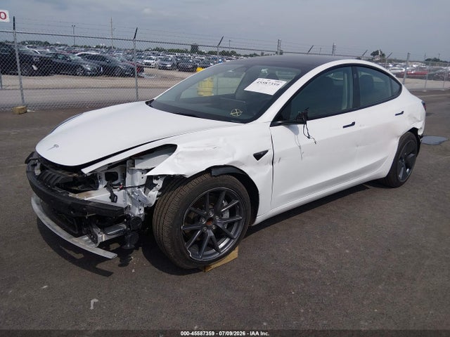 Tesla Model 3 Rear-wheel Drive 2023 5YJ3E1EA1PF511346 Image 2