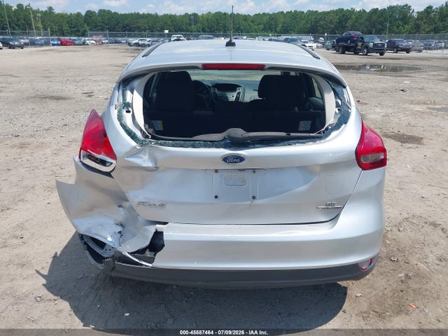 Ford FOCUS SE 2016 1FADP3K24GL259487 Image 16