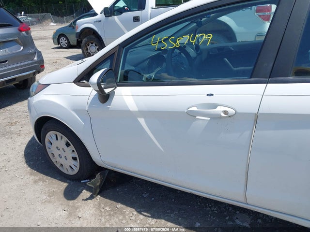 45587479 :رقم المزاد ، 3FADP4AJ2GM128362 vin ، 2016 Ford Fiesta S مزاد بيع