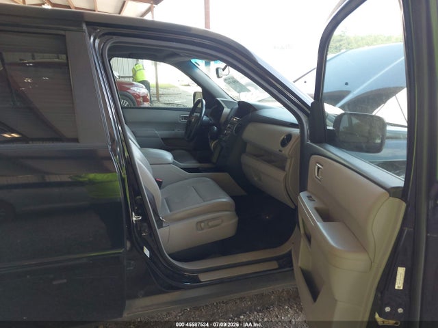 45587534 :رقم المزاد ، 5FNYF3H57FB012045 vin ، 2015 Honda Pilot Ex-l مزاد بيع