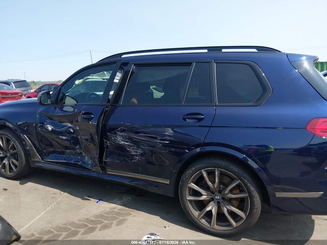 45587567 :رقم المزاد ، 5UXCX6C0XN9J40341 vin ، 2022 Bmw X7 M50i مزاد بيع