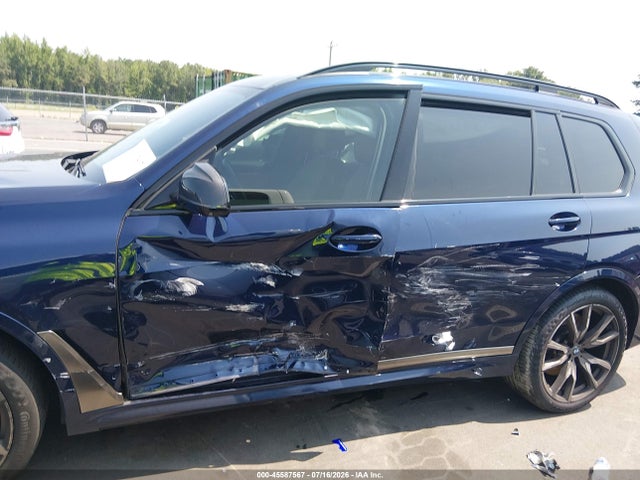 45587567 :رقم المزاد ، 5UXCX6C0XN9J40341 vin ، 2022 Bmw X7 M50i مزاد بيع