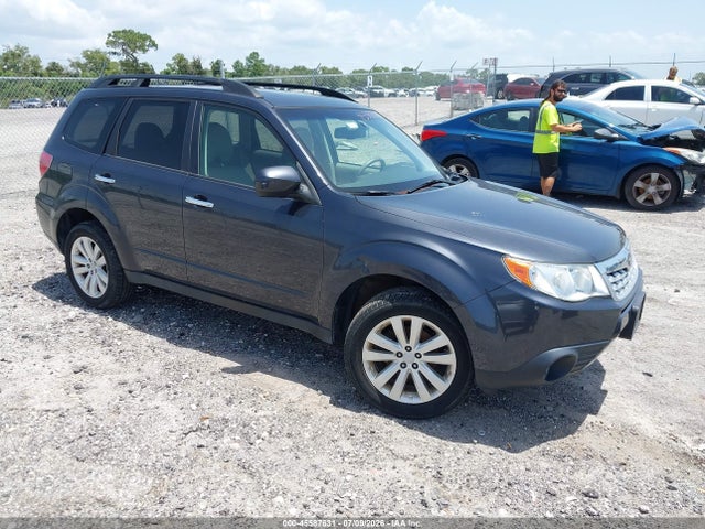 45587631 :رقم المزاد ، JF2SHAEC8DH414789 vin ، 2013 Subaru Forester 2.5x Limited مزاد بيع