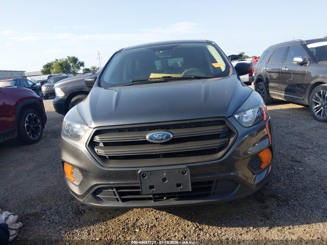 45587721 :رقم المزاد ، 1FMCU0F76JUC89333 vin ، 2018 Ford Escape S مزاد بيع
