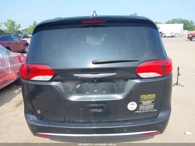 Продажа на аукционе авто 2018 Chrysler Pacifica Touring L, vin: 2C4RC1BG5JR100682, номер лота: 45587731