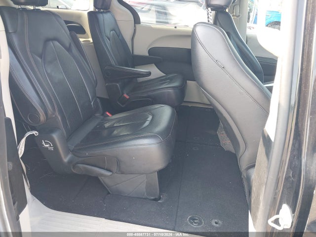 Продажа на аукционе авто 2018 Chrysler Pacifica Touring L, vin: 2C4RC1BG5JR100682, номер лота: 45587731