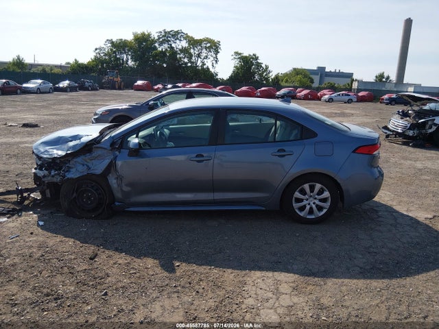 45587785 :رقم المزاد ، 5YFEPMAE4MP163670 vin ، 2021 Toyota Corolla Le مزاد بيع