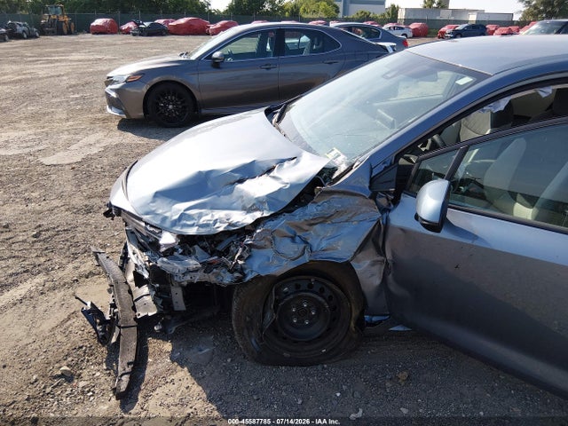 45587785 :رقم المزاد ، 5YFEPMAE4MP163670 vin ، 2021 Toyota Corolla Le مزاد بيع