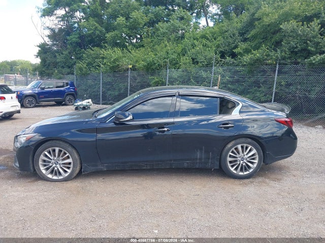 JN1EV7AP8JM364885 Infiniti Q50 3.0t Luxe