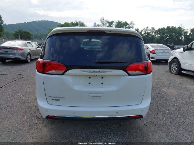 Chrysler Pacifica Touring Plus 2018 2C4RC1FG5JR188885 Image 16