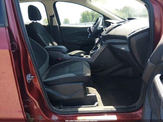 45587804 :رقم المزاد ، 1FMCU0F71FUB39797 vin ، 2015 Ford Escape S مزاد بيع