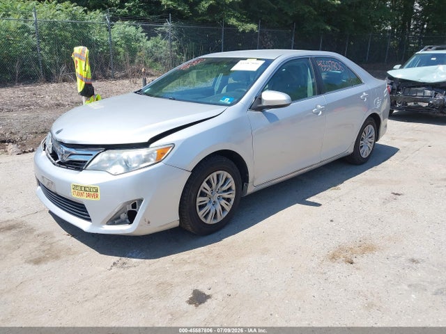 Продажа на аукционе авто 2014 Toyota Camry Le, vin: 4T1BF1FK2EU438004, номер лота: 45587806