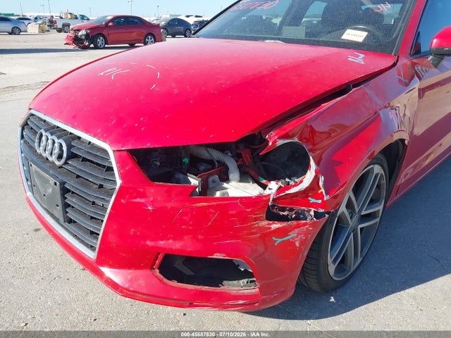 2017 Audi A3 Premium მანქანა იყიდება აუქციონზე, vin: WAUAUGFF5H1041787, აუქციონის ნომერი: 45587830