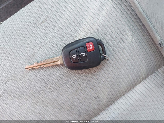 2012 Toyota Prius C Two მანქანა იყიდება აუქციონზე, vin: JTDKDTB35C1514480, აუქციონის ნომერი: 45587899