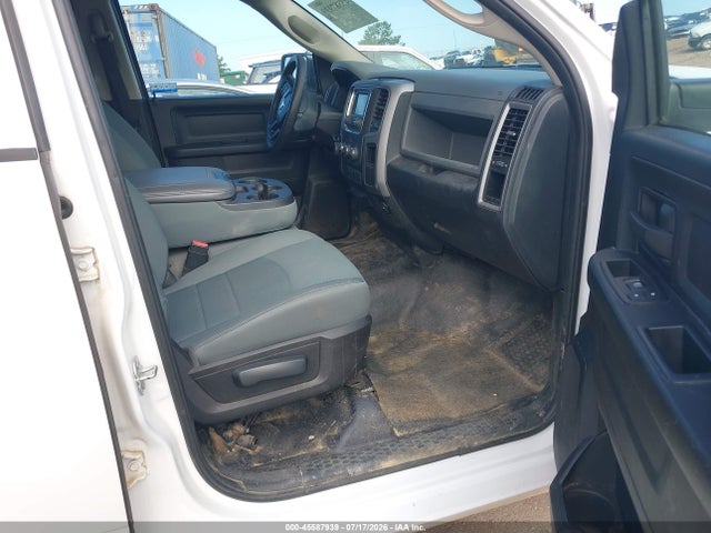 Продаж на аукціоні авто 2017 Ram 1500 Tradesman  4x4 5'7 Box, vin: 1C6RR7KG1HS551772, номер лоту: 45587939