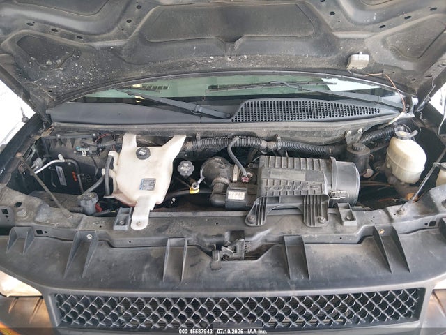 45587943 :رقم المزاد ، 1GNWGPFG3F1268733 vin ، 2015 Chevrolet Express 2500 Ls مزاد بيع