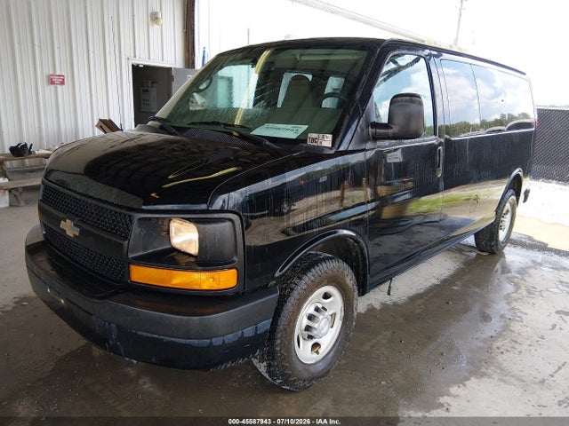 45587943 :رقم المزاد ، 1GNWGPFG3F1268733 vin ، 2015 Chevrolet Express 2500 Ls مزاد بيع