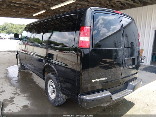 45587943 :رقم المزاد ، 1GNWGPFG3F1268733 vin ، 2015 Chevrolet Express 2500 Ls مزاد بيع