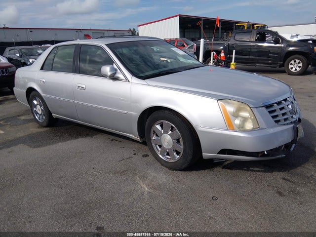 45587968 :رقم المزاد ، 1G6KA5EY2AU124737 vin ، 2010 Cadillac Dts 1sa مزاد بيع
