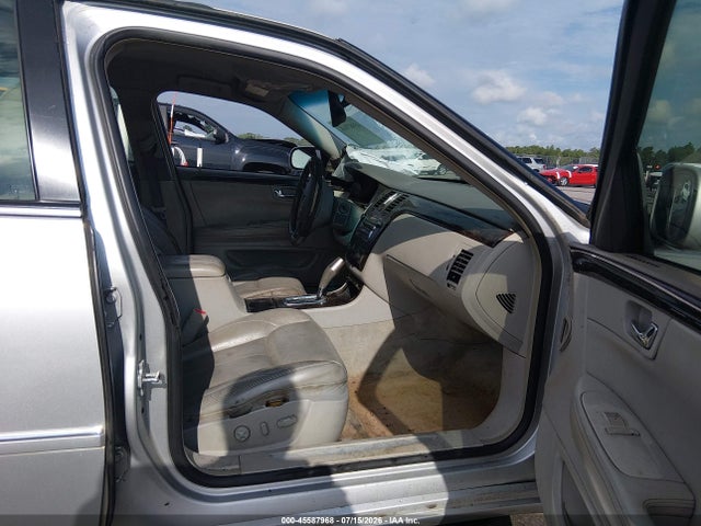 45587968 :رقم المزاد ، 1G6KA5EY2AU124737 vin ، 2010 Cadillac Dts 1sa مزاد بيع