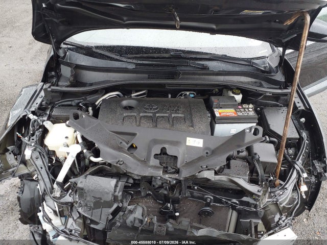 45588010 :رقم المزاد ، NMTKHMBXXJR014617 vin ، 2018 Toyota C-hr Xle مزاد بيع