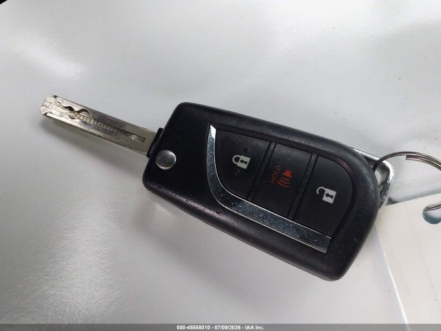 45588010 :رقم المزاد ، NMTKHMBXXJR014617 vin ، 2018 Toyota C-hr Xle مزاد بيع