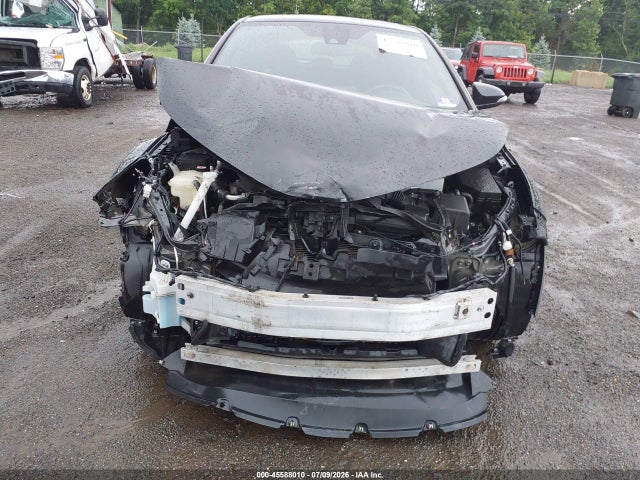 45588010 :رقم المزاد ، NMTKHMBXXJR014617 vin ، 2018 Toyota C-hr Xle مزاد بيع