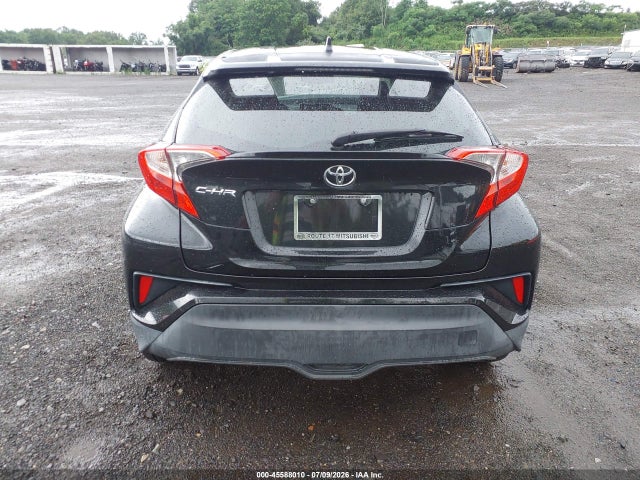 45588010 :رقم المزاد ، NMTKHMBXXJR014617 vin ، 2018 Toyota C-hr Xle مزاد بيع