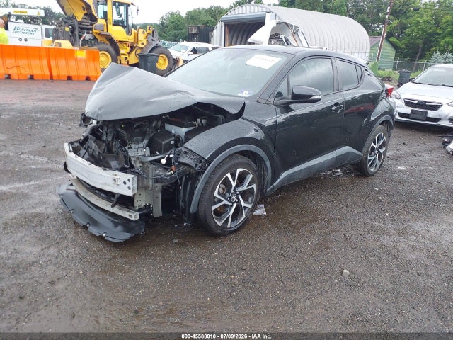 45588010 :رقم المزاد ، NMTKHMBXXJR014617 vin ، 2018 Toyota C-hr Xle مزاد بيع