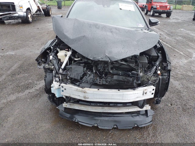 45588010 :رقم المزاد ، NMTKHMBXXJR014617 vin ، 2018 Toyota C-hr Xle مزاد بيع