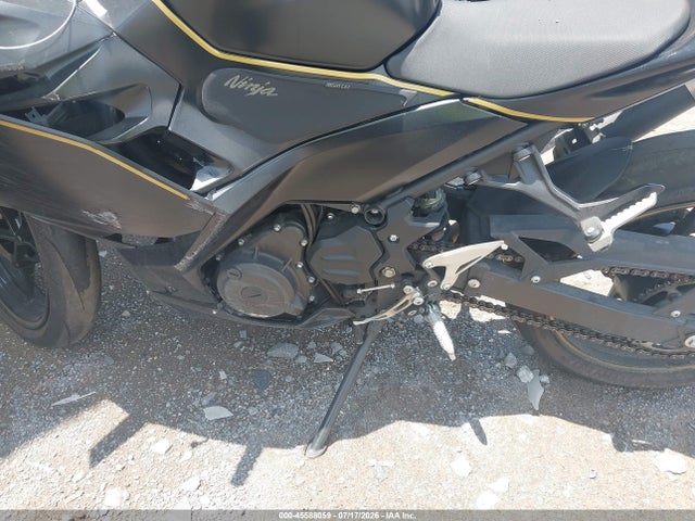 Kawasaki EX400 2022 JKAEXKG16NDAG8338 Image 9