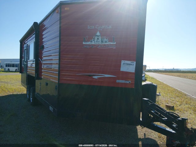 Ice Castle Fish House 2018 5TJBE2525JM022706 головне зображення