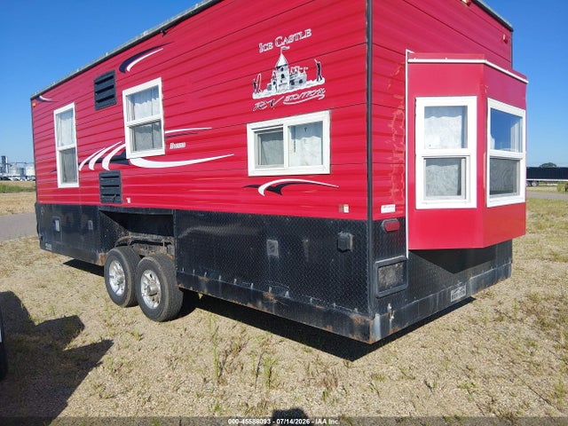 Ice Castle Fish House 2018 5TJBE2525JM022706 Image 3