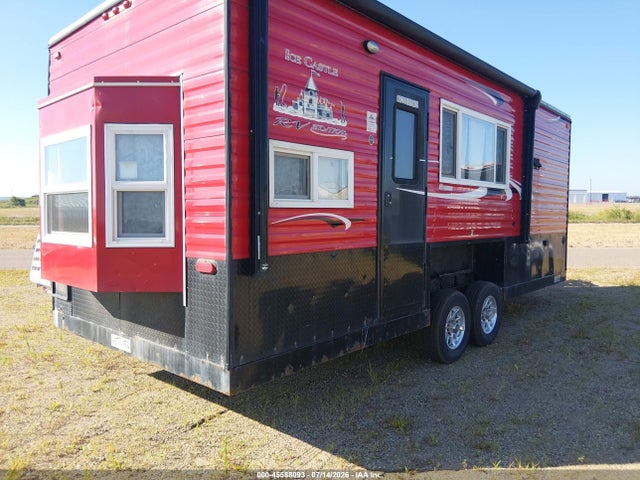 Ice Castle Fish House 2018 5TJBE2525JM022706 Image 4
