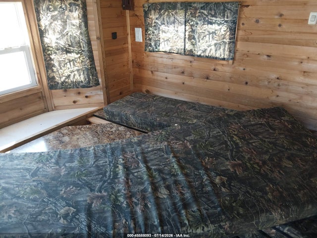 Ice Castle Fish House 2018 5TJBE2525JM022706 Image 8