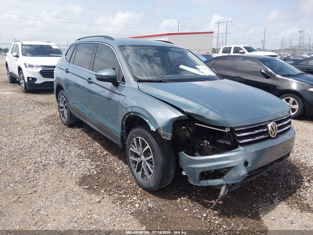 Auction sale of the 2019 Volkswagen Tiguan 2.0t Se/2.0t Sel/2.0t Sel R-line/2.0t Sel R-line Black, vin: 3VV3B7AX5KM079677, lot number: 45588158