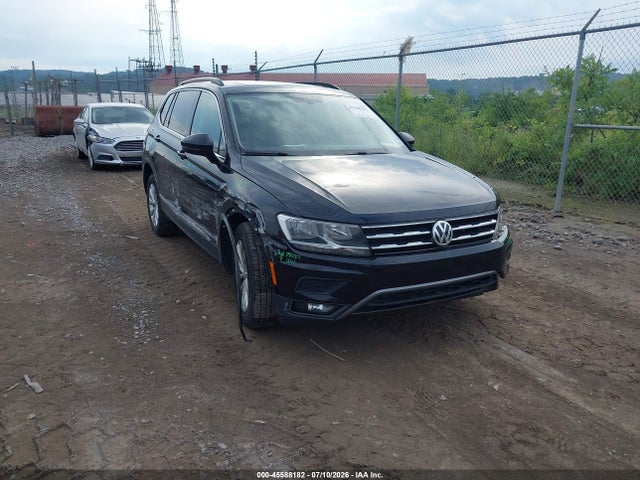 2018 Volkswagen Tiguan 2.0t Se/2.0t Sel მანქანა იყიდება აუქციონზე, vin: 3VV2B7AX8JM024098, აუქციონის ნომერი: 45588182