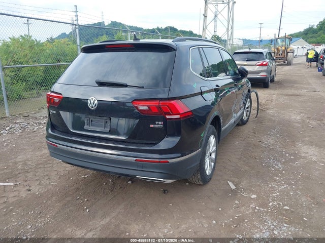 2018 Volkswagen Tiguan 2.0t Se/2.0t Sel მანქანა იყიდება აუქციონზე, vin: 3VV2B7AX8JM024098, აუქციონის ნომერი: 45588182