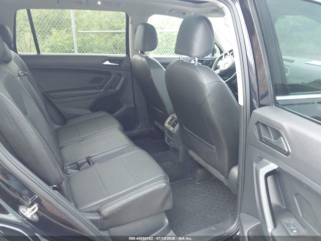 2018 Volkswagen Tiguan 2.0t Se/2.0t Sel მანქანა იყიდება აუქციონზე, vin: 3VV2B7AX8JM024098, აუქციონის ნომერი: 45588182