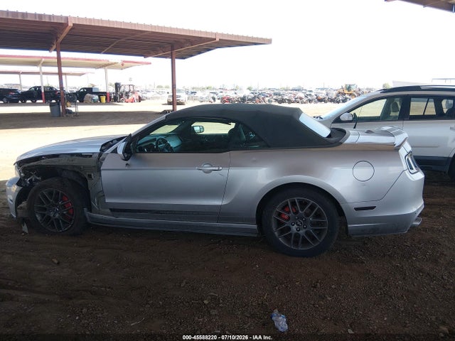 Продаж на аукціоні авто 2014 Ford Mustang V6 Premium, vin: 1ZVBP8EM2E5254959, номер лоту: 45588220