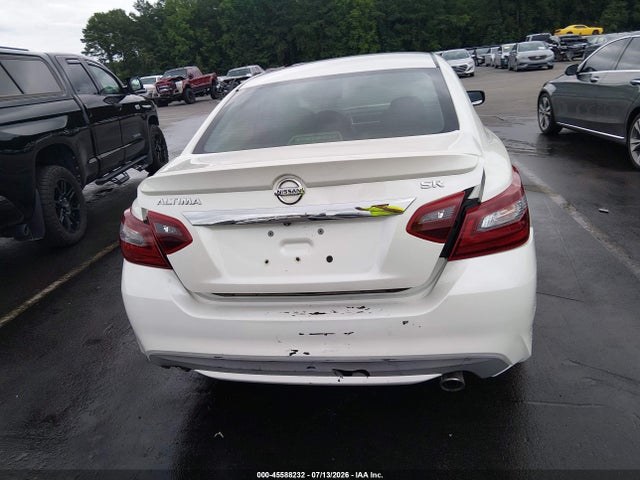 45588232 :رقم المزاد ، 1N4AL3AP4HC298352 vin ، 2017 Nissan Altima 2.5 Sr مزاد بيع