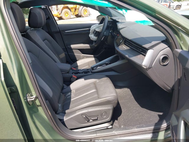 Продаж на аукціоні авто 2025 Audi A3 Premium Plus 40 Tfsi Quattro S Tronic, vin: WAUHUDGY3SA077823, номер лоту: 45588321