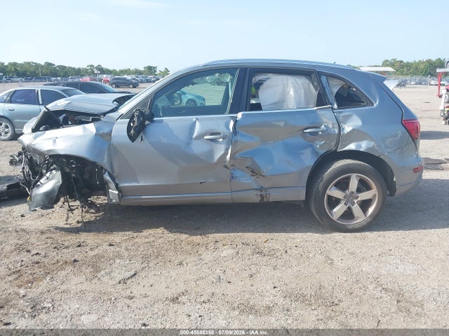 2010 Audi Q5 3.2 Premium მანქანა იყიდება აუქციონზე, vin: WA1VKBFP3AA049781, აუქციონის ნომერი: 45588358