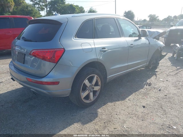 2010 Audi Q5 3.2 Premium მანქანა იყიდება აუქციონზე, vin: WA1VKBFP3AA049781, აუქციონის ნომერი: 45588358