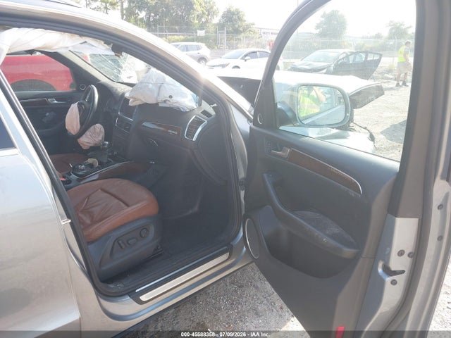 2010 Audi Q5 3.2 Premium მანქანა იყიდება აუქციონზე, vin: WA1VKBFP3AA049781, აუქციონის ნომერი: 45588358