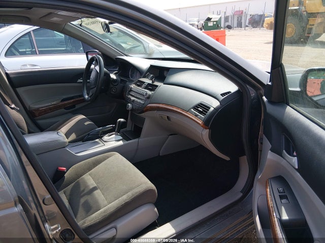 45588359 :رقم المزاد ، 1HGCP2F75CA172193 vin ، 2012 Honda Accord 2.4 Ex مزاد بيع