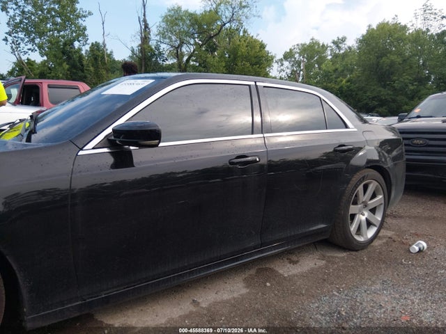 45588369 :رقم المزاد ، 2C3CCAFJXCH800660 vin ، 2012 Chrysler 300 Srt8 مزاد بيع