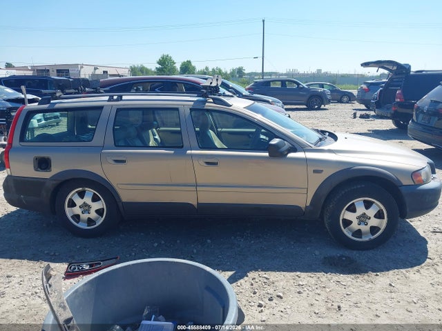 2002 Volvo V70 Xc მანქანა იყიდება აუქციონზე, vin: YV1SZ58D121076031, აუქციონის ნომერი: 45588409