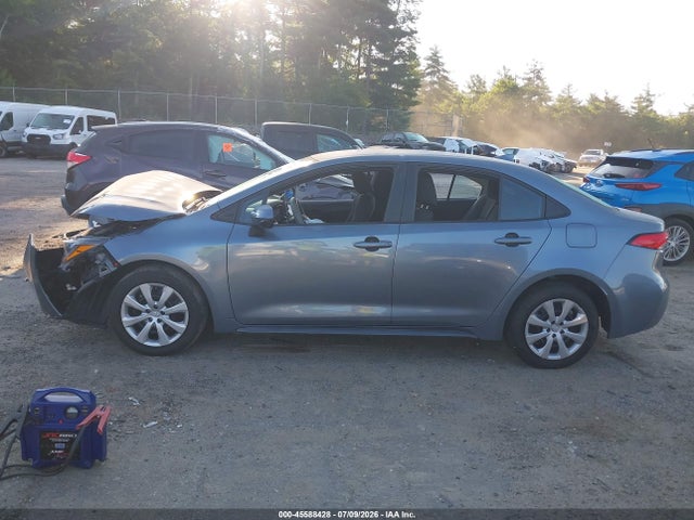 5YFEPMAE4NP340512 Toyota COROLLA LE